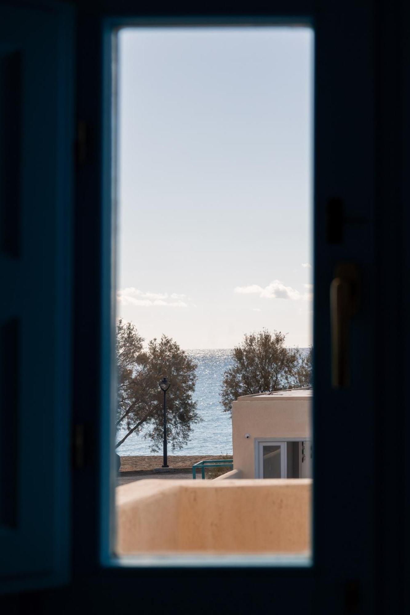 Perissa Bay Hotel Exterior photo